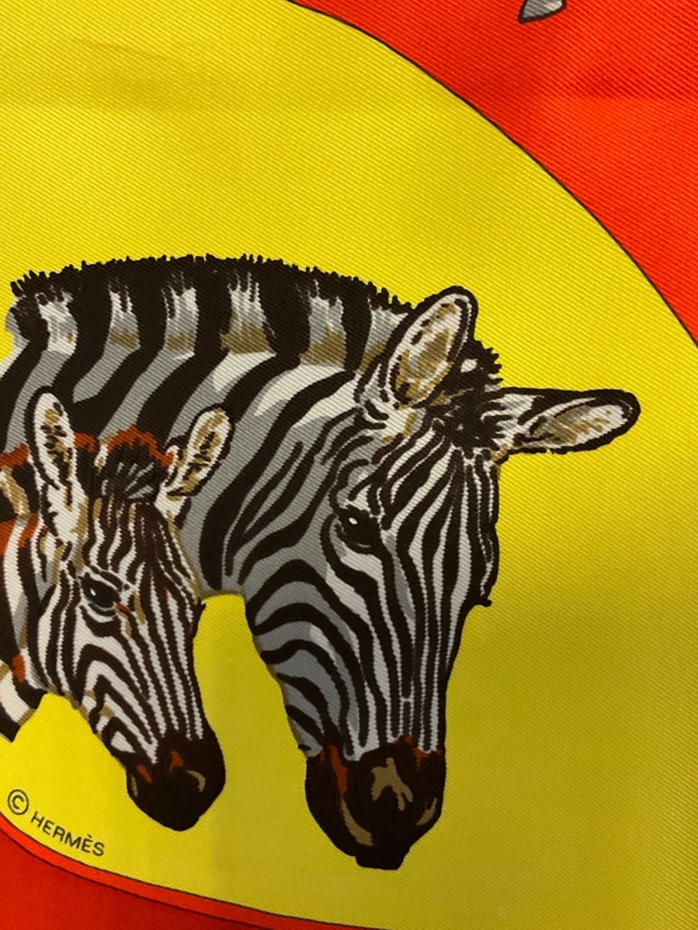 HERMES ORANGE MULTI LES ZEBRES PRINT SQUARE SILK TWILL SCARF - Picture 6 of 8